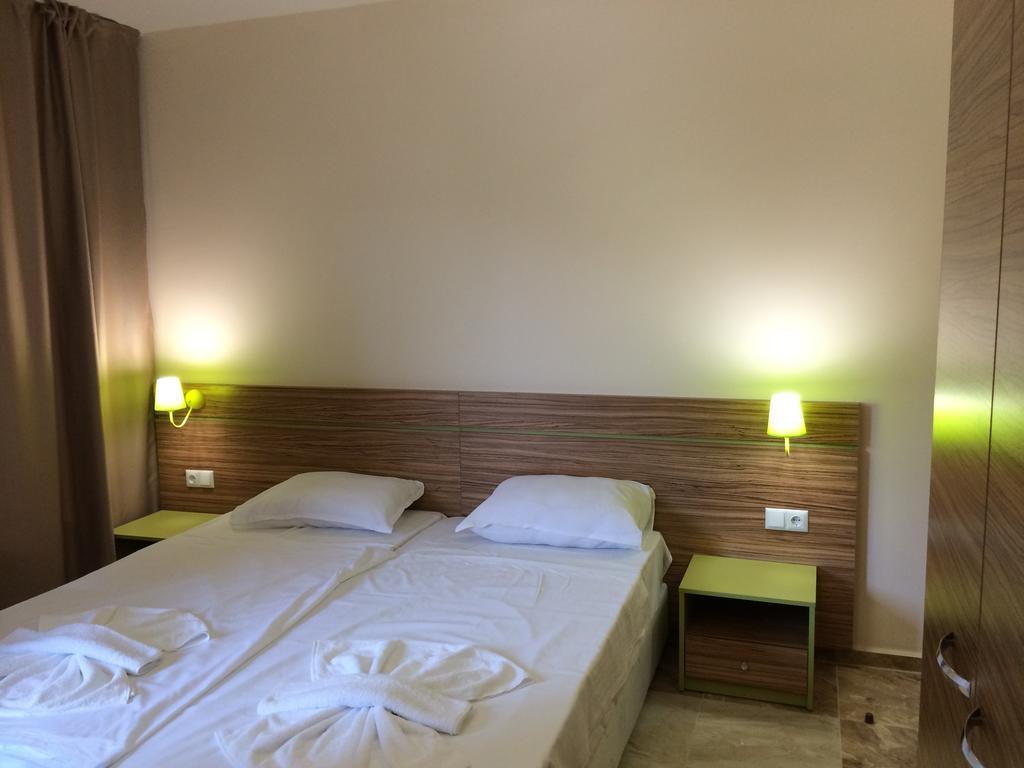 Tm Deluxe Hotel Sunny Beach Quarto foto