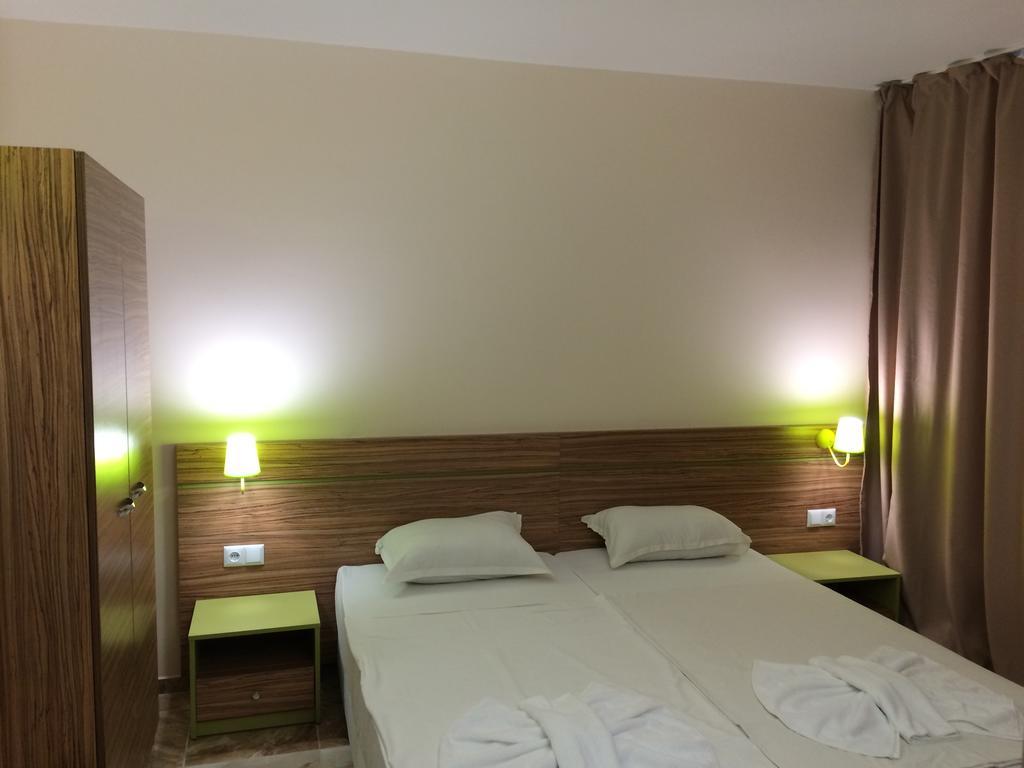 Tm Deluxe Hotel Sunny Beach Quarto foto